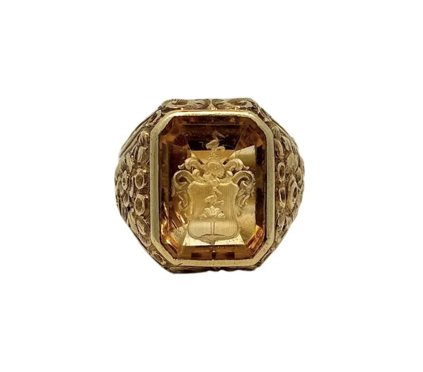 Antique Carved Citrine 18k Yellow Gold Ring