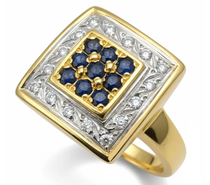 BAGUE CARRÉE SAPHIRS ET DIAMANTS EN OR 18K